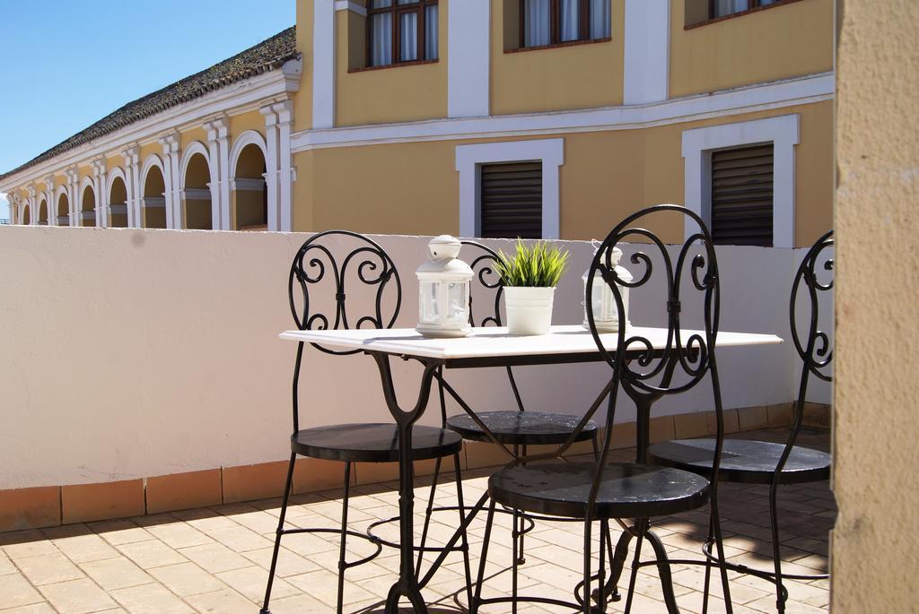 Apartamentos Turisticos La Encarnacion Seville Ngoại thất bức ảnh