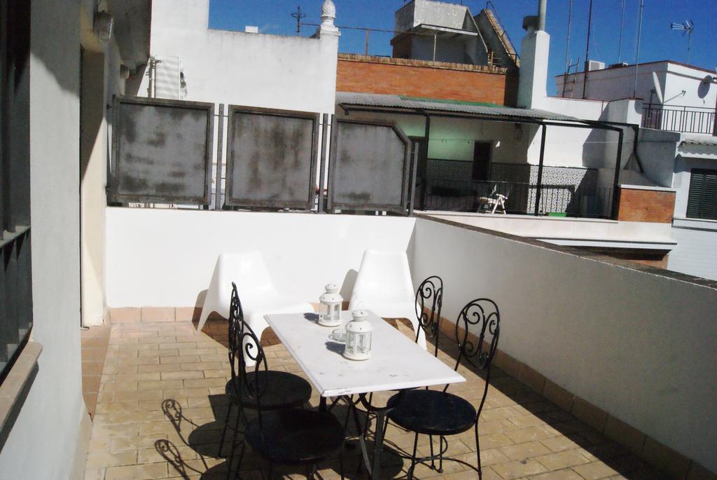 Apartamentos Turisticos La Encarnacion Seville Ngoại thất bức ảnh