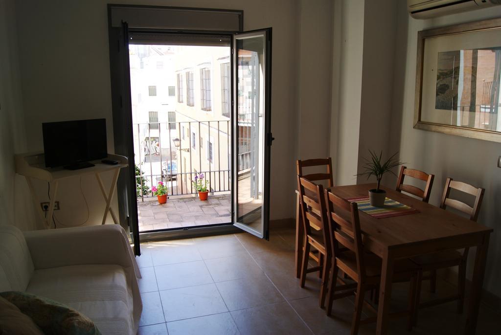 Apartamentos Turisticos La Encarnacion Seville Ngoại thất bức ảnh