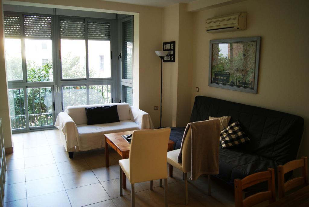 Apartamentos Turisticos La Encarnacion Seville Ngoại thất bức ảnh