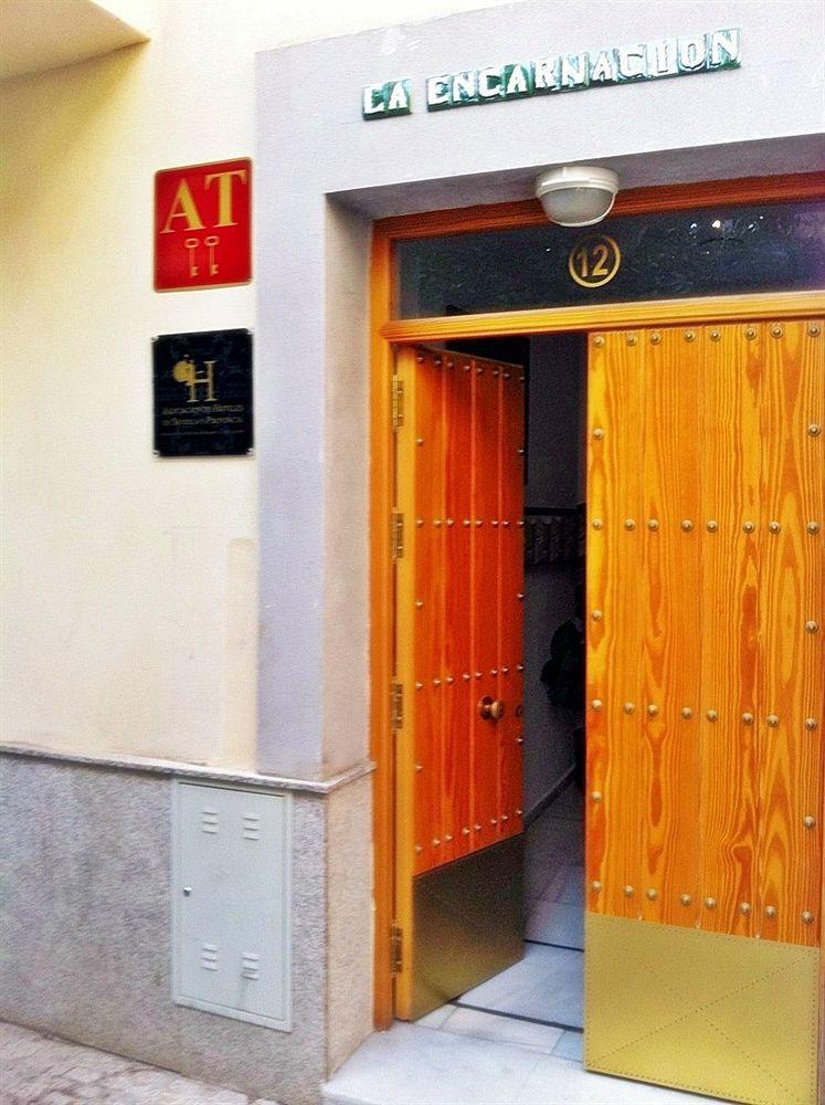 Apartamentos Turisticos La Encarnacion Seville Ngoại thất bức ảnh